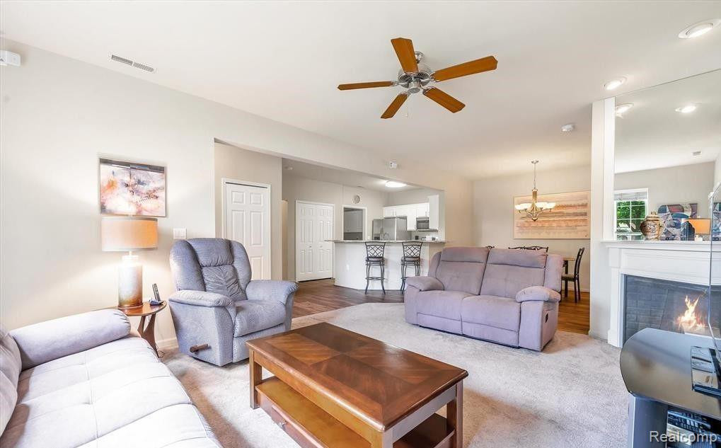 27106 CHESAPEAKE Circle, Walled Lake, MI 48390 — Photo 5