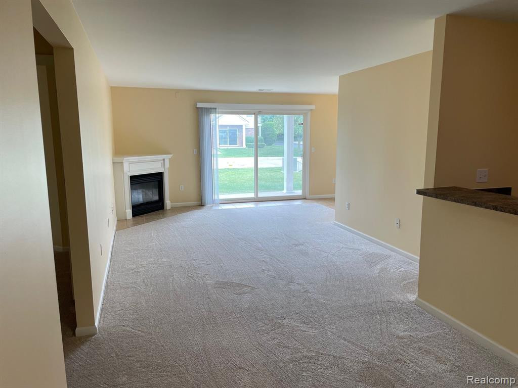 45671 Gable Drive, Macomb, MI 48044 — Photo 6