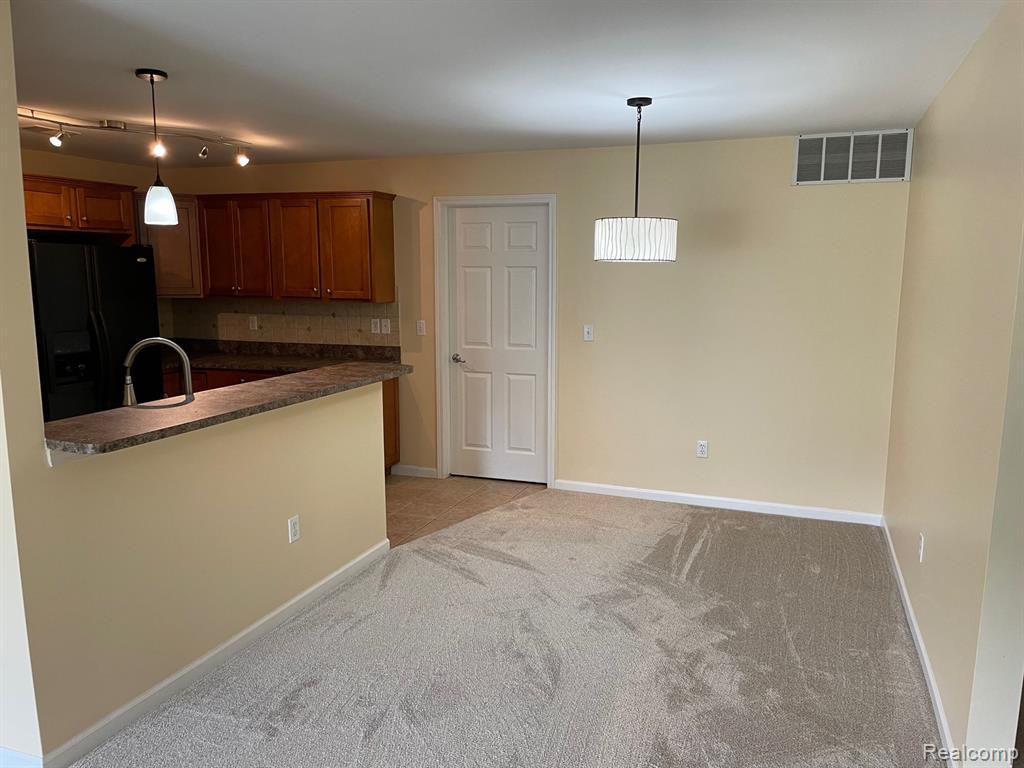 45671 Gable Drive, Macomb, MI 48044 — Photo 9