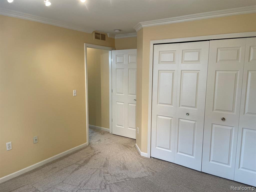 45671 Gable Drive, Macomb, MI 48044 — Photo 23
