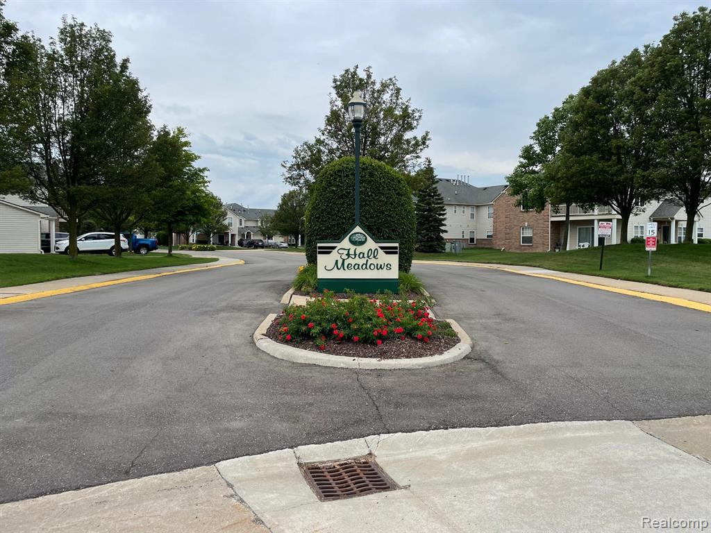 45671 Gable Drive, Macomb, MI 48044 — Photo 29