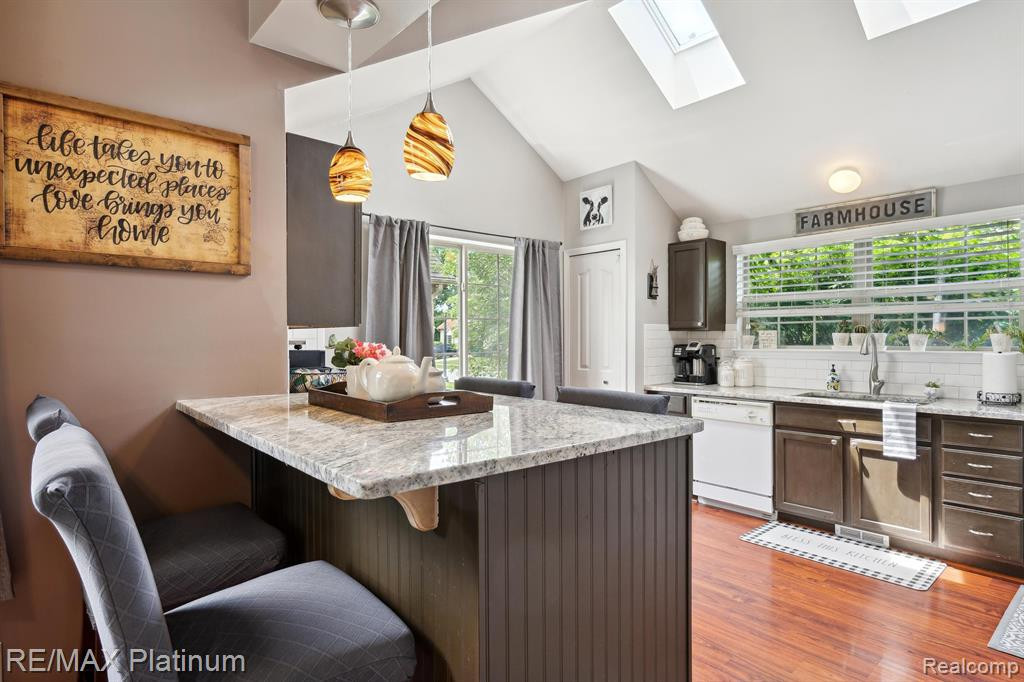 5903 CARY Drive, Ypsilanti, MI 48197 — Photo 9