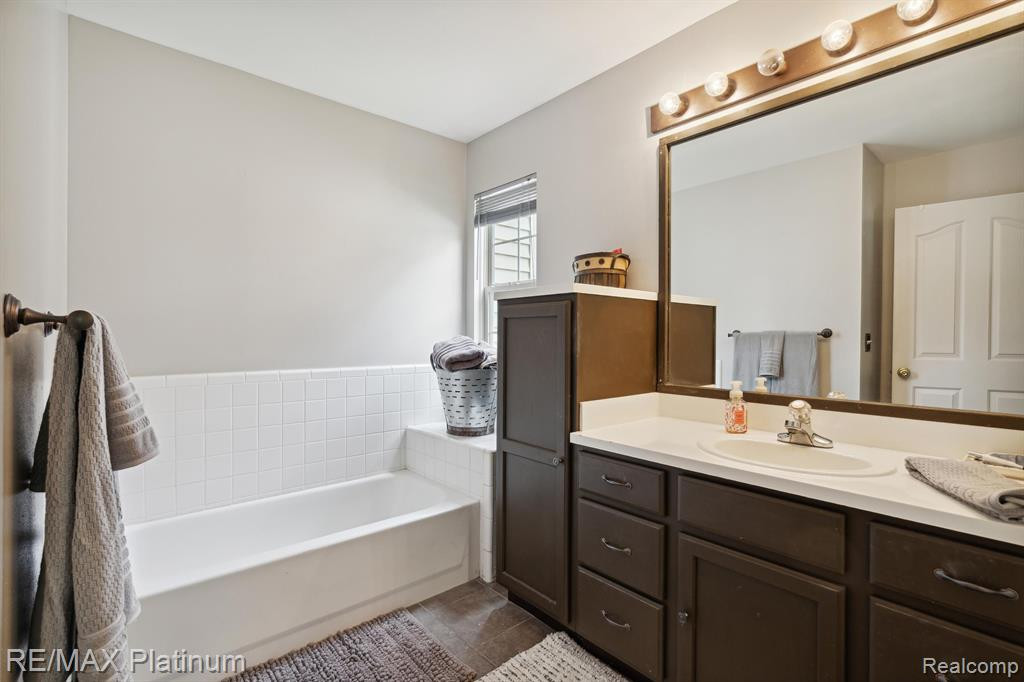 5903 CARY Drive, Ypsilanti, MI 48197 — Photo 16