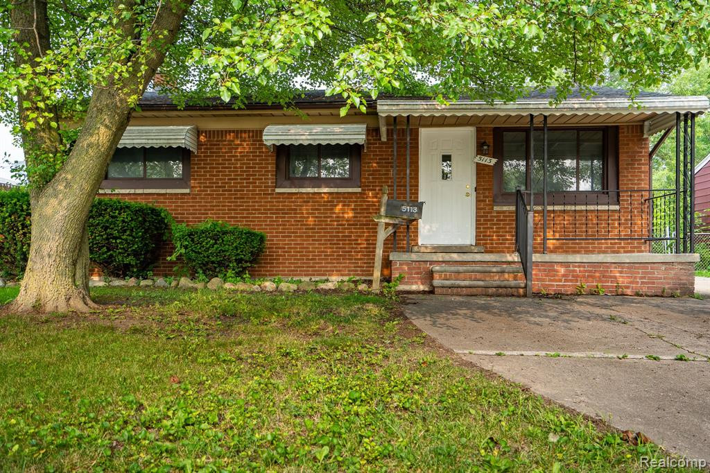 5113 GLENIS Street, Dearborn Heights, MI 48125 — Photo 2