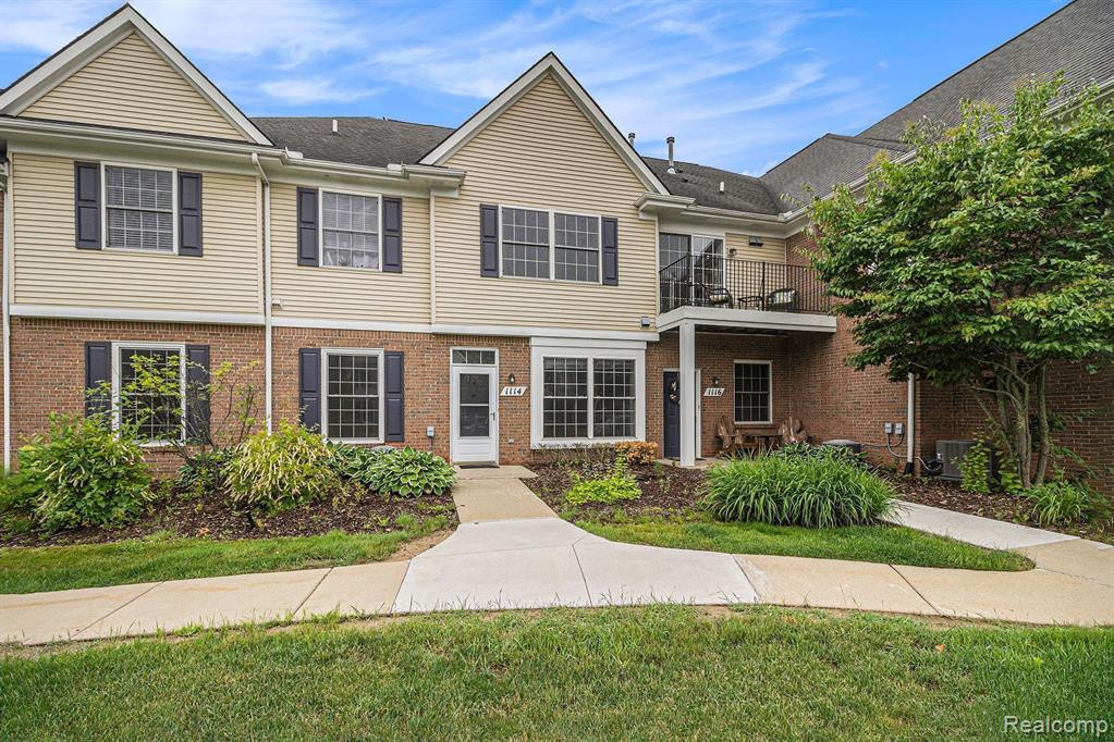 1114 RIAL LAKE Drive, Howell, MI 48843 — Photo 2