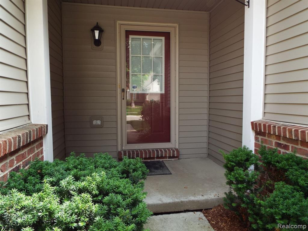 616 WOODBERRY Lane, Brighton, MI 48116 — Photo 4
