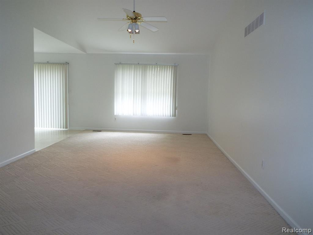 616 WOODBERRY Lane, Brighton, MI 48116 — Photo 5