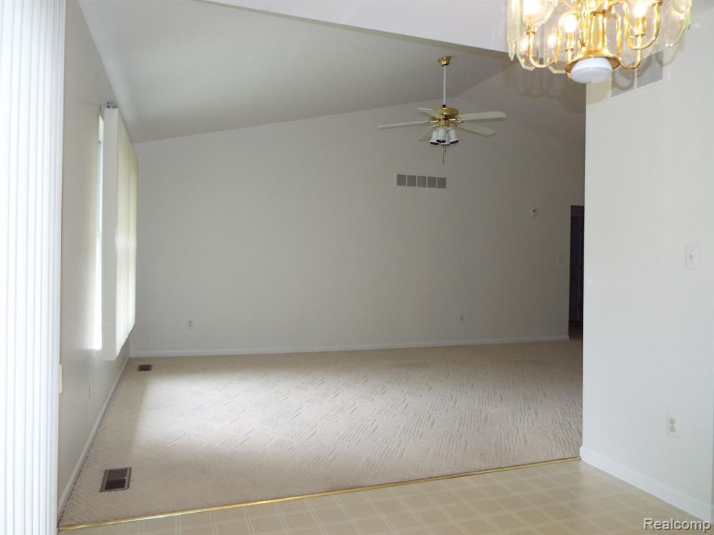 616 WOODBERRY Lane, Brighton, MI 48116 — Photo 10