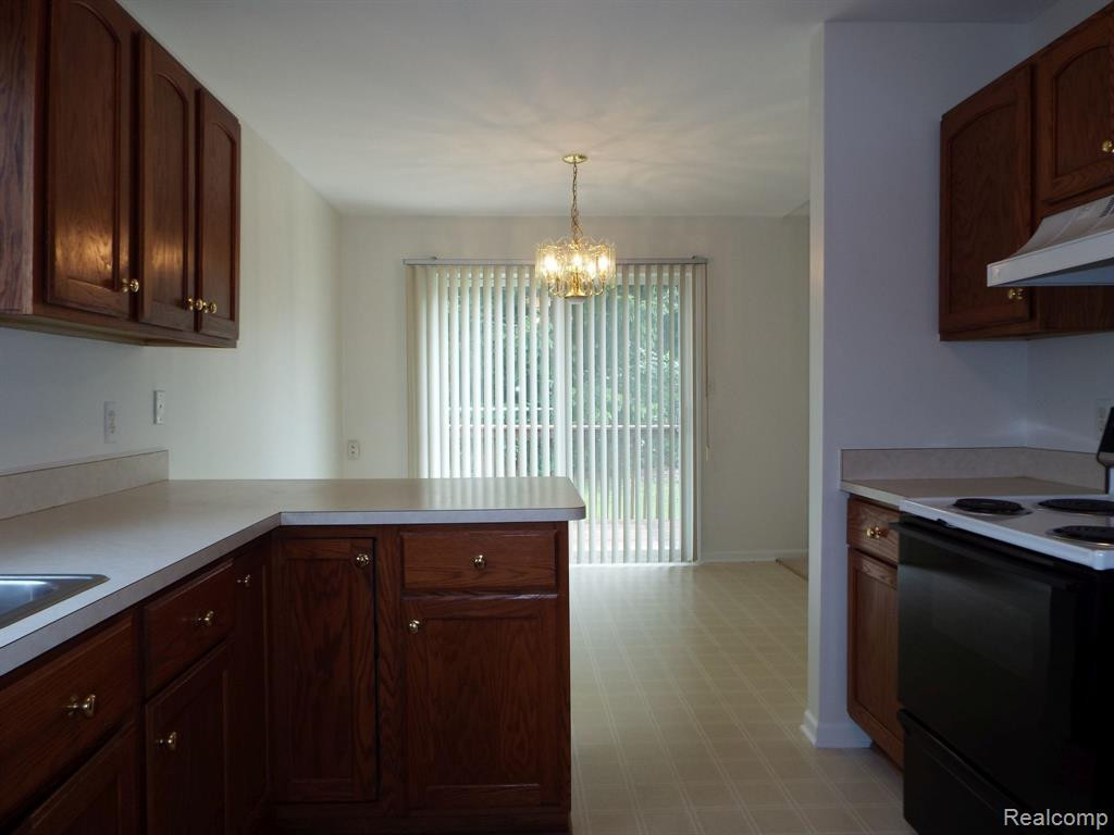 616 WOODBERRY Lane, Brighton, MI 48116 — Photo 14
