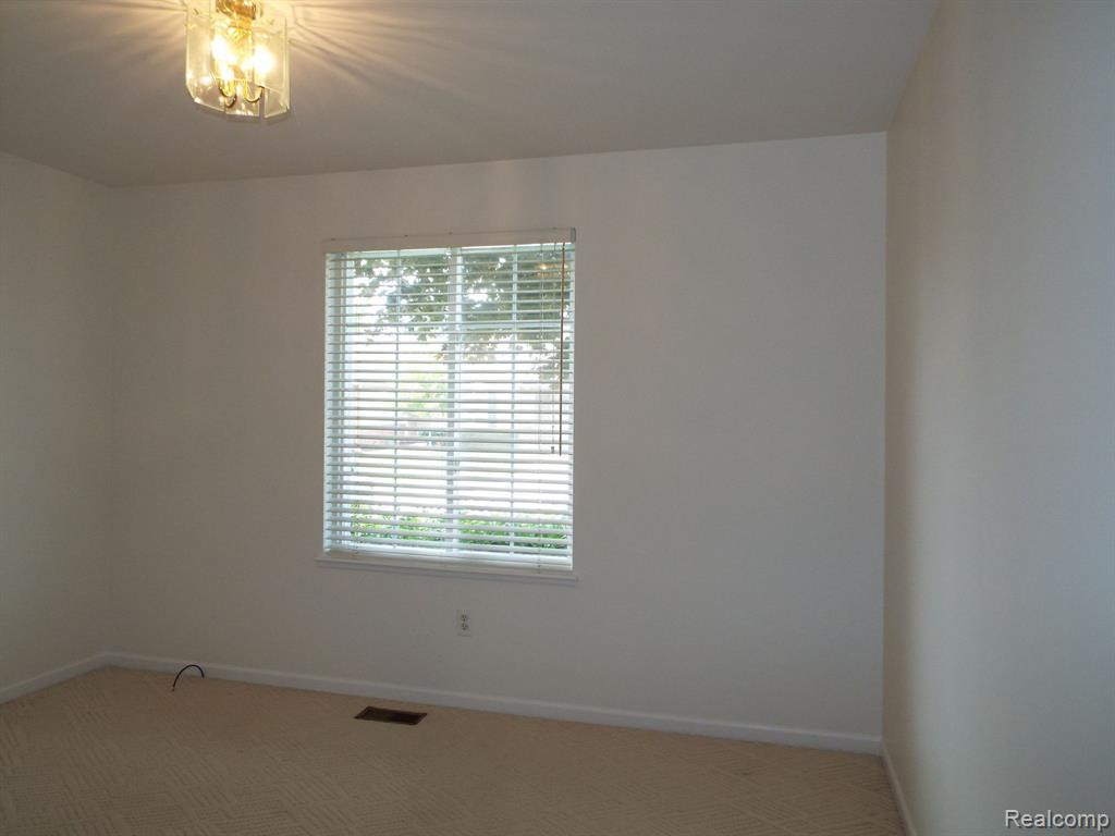 616 WOODBERRY Lane, Brighton, MI 48116 — Photo 21