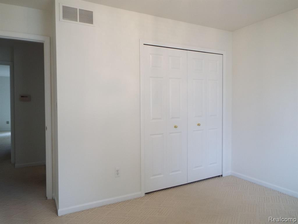 616 WOODBERRY Lane, Brighton, MI 48116 — Photo 22