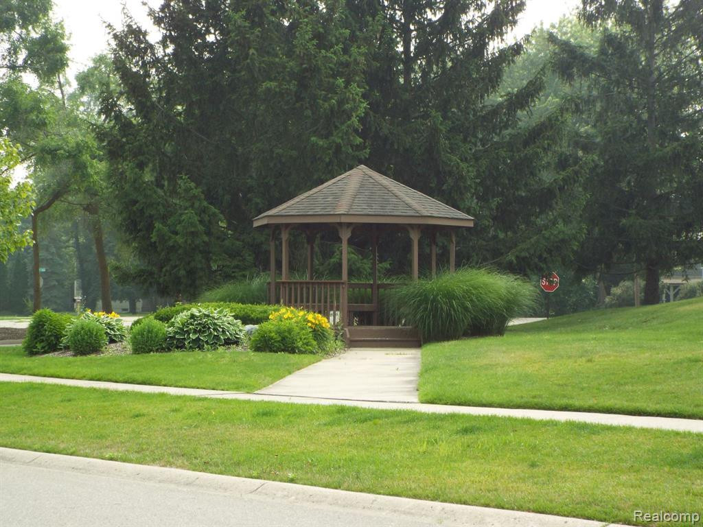 616 WOODBERRY Lane, Brighton, MI 48116 — Photo 38