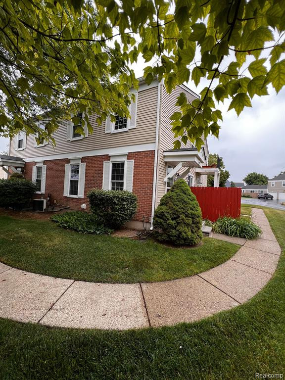 23462 DANBERRY Lane, Novi, MI — Photo 2