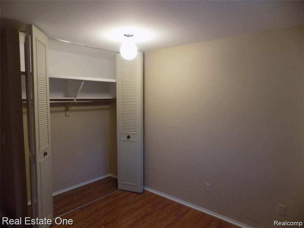 470 BALDWIN AVE, Rochester, MI 48307 — Photo 8
