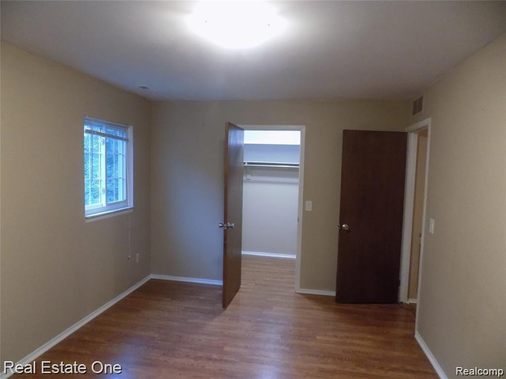 470 BALDWIN AVE, Rochester, MI 48307 — Photo 9