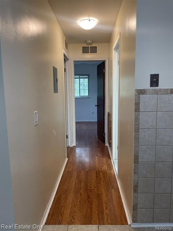470 BALDWIN AVE, Rochester, MI 48307 — Photo 11