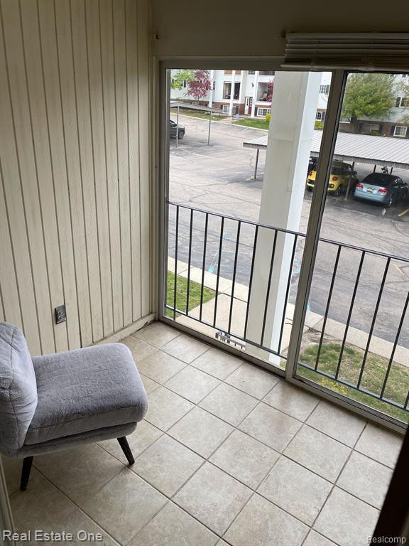 470 BALDWIN AVE, Rochester, MI 48307 — Photo 14