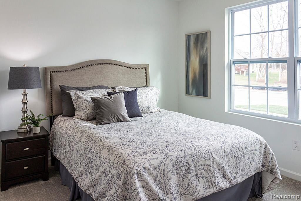 10031 SWAN LAKE Circle, 5, Ypsilanti, MI 48197 — Photo 15