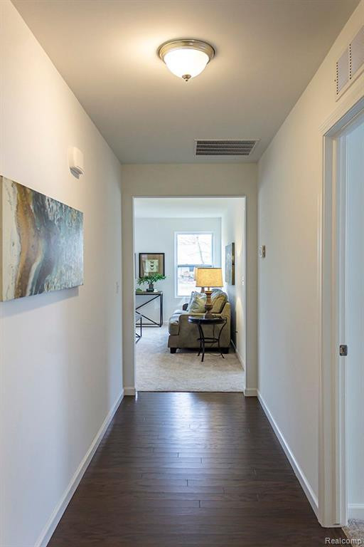 10031 SWAN LAKE Circle, 5, Ypsilanti, MI 48197 — Photo 16