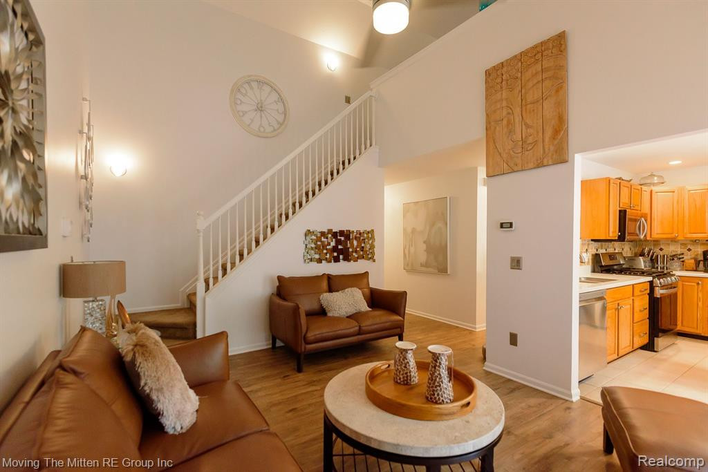 8743 HARDWOOD Drive, Unit #103, Belleville, MI 48111 — Photo 5