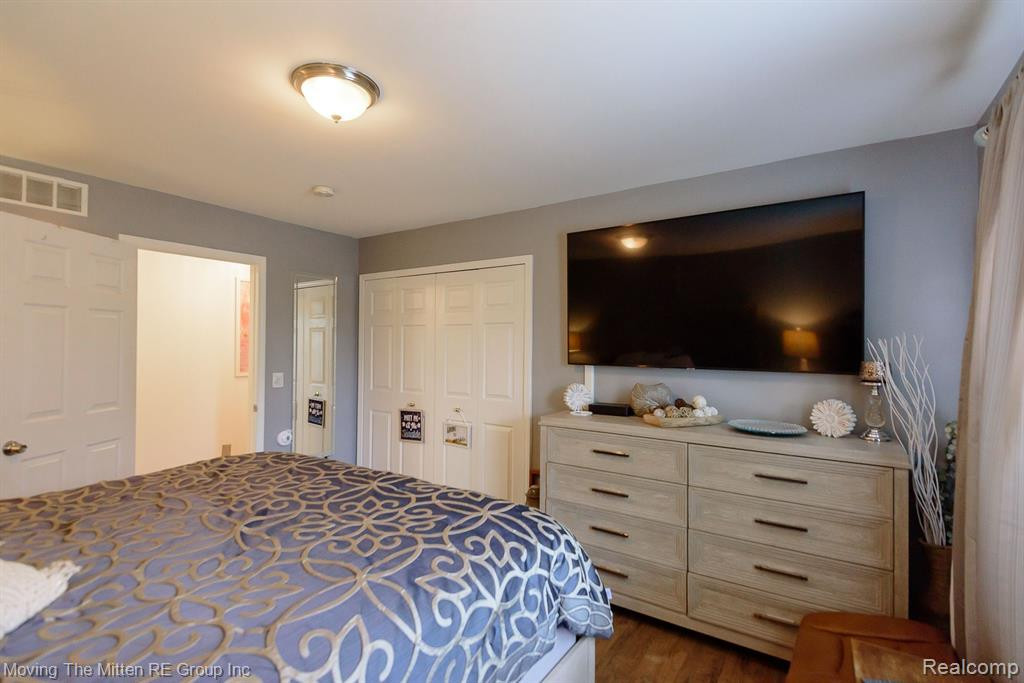 8743 HARDWOOD Drive, Unit #103, Belleville, MI 48111 — Photo 15