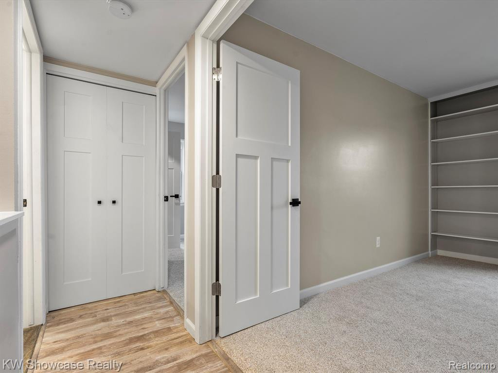 226 AQUEDUCT Drive, Walled Lake, MI 48390 — Photo 9