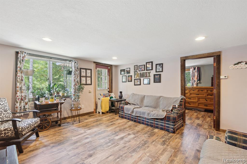 15041 SHARON Road, Chesaning, MI 48616 — Photo 3