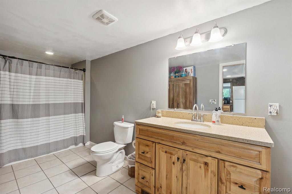 15041 SHARON Road, Chesaning, MI 48616 — Photo 15