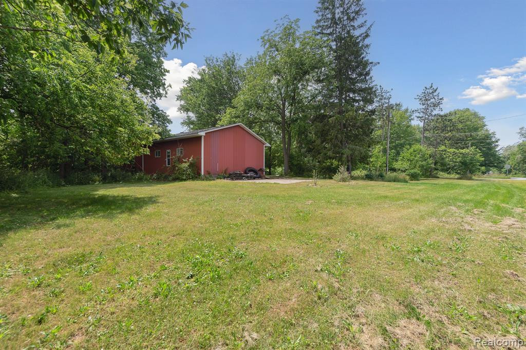 15041 SHARON Road, Chesaning, MI 48616 — Photo 25