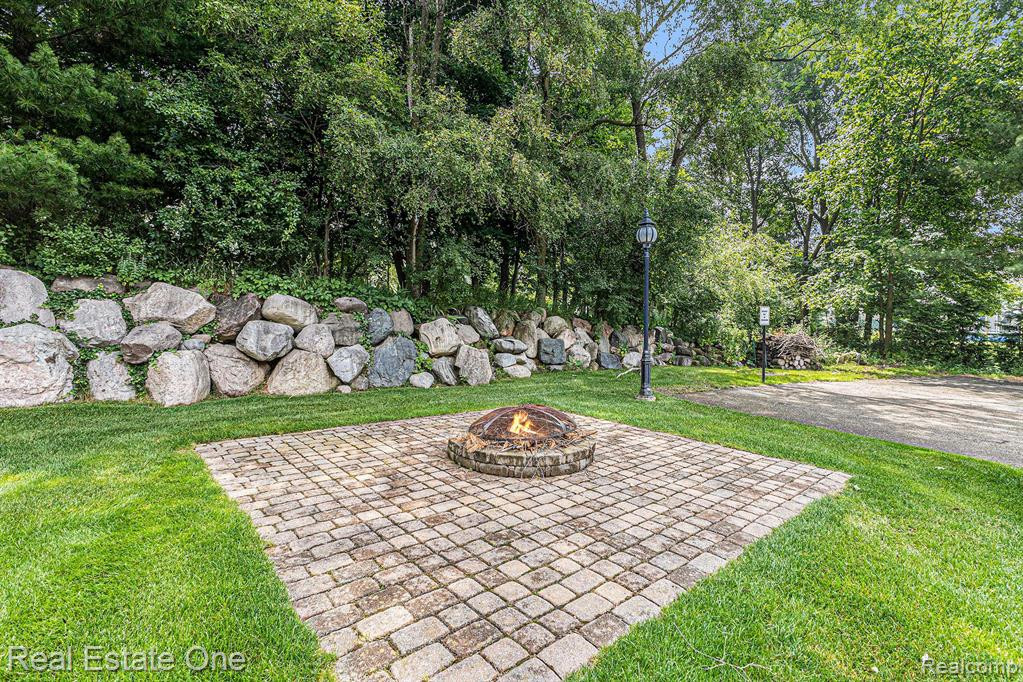 20 BURDICK WOODS, Oxford, MI 48371 — Photo 24