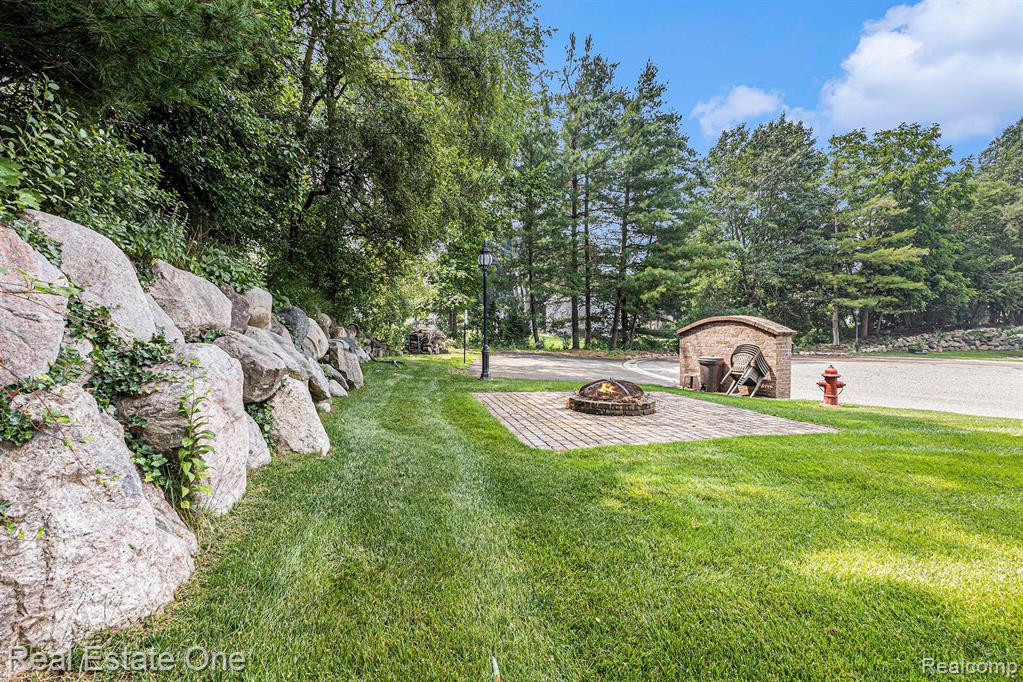 20 BURDICK WOODS, Oxford, MI 48371 — Photo 25