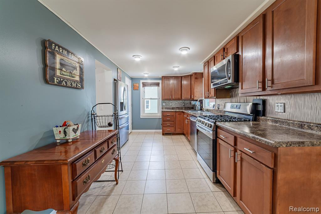 3279 NORDMAN Road, Ann Arbor, MI 48108 — Photo 4