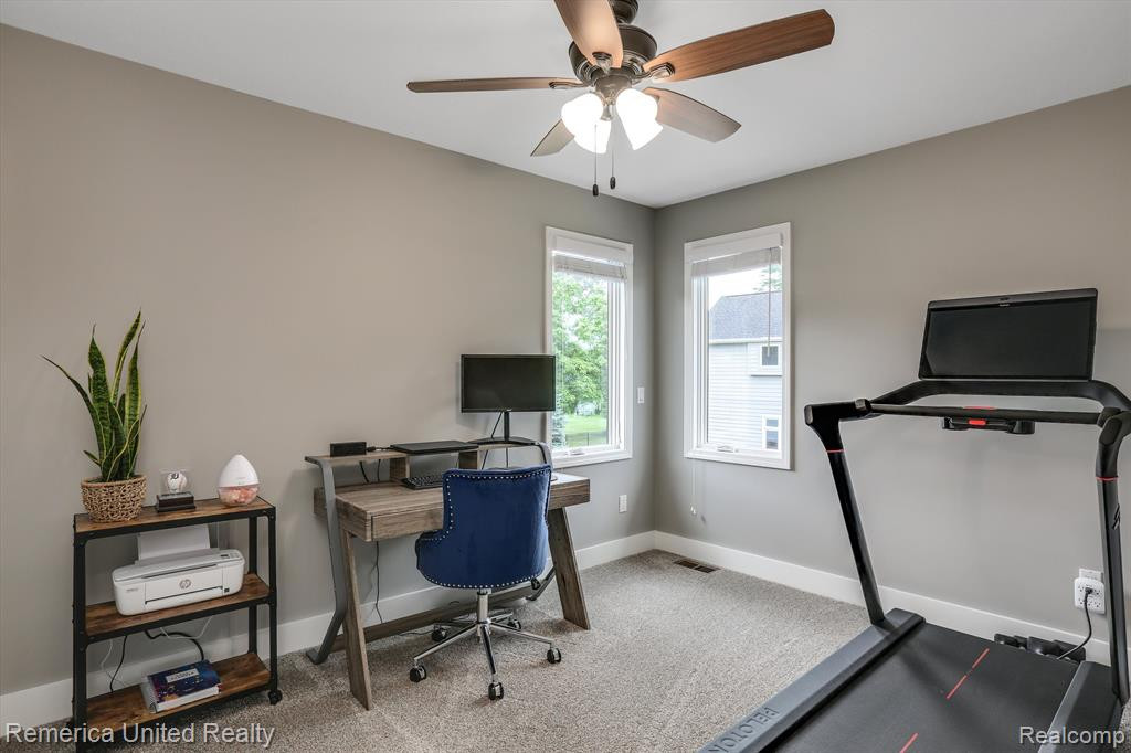 9235 SILVERSIDE, South Lyon, MI 48178 — Photo 30