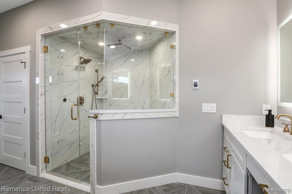 9235 SILVERSIDE, South Lyon, MI 48178 — Photo 38