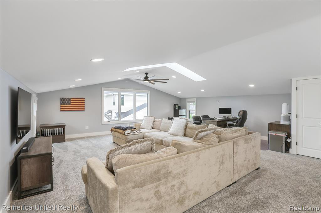 9235 SILVERSIDE, South Lyon, MI 48178 — Photo 53