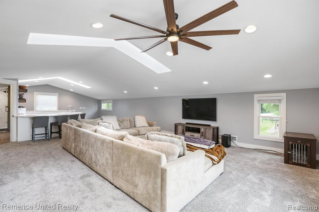 9235 SILVERSIDE, South Lyon, MI 48178 — Photo 56