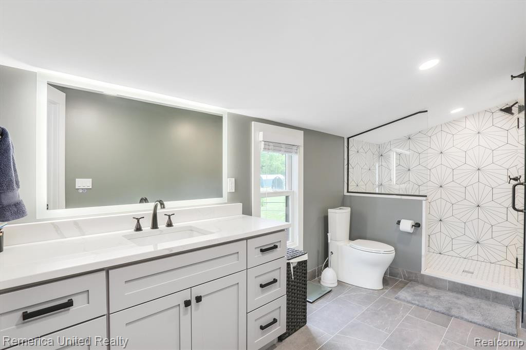 9235 SILVERSIDE, South Lyon, MI 48178 — Photo 58