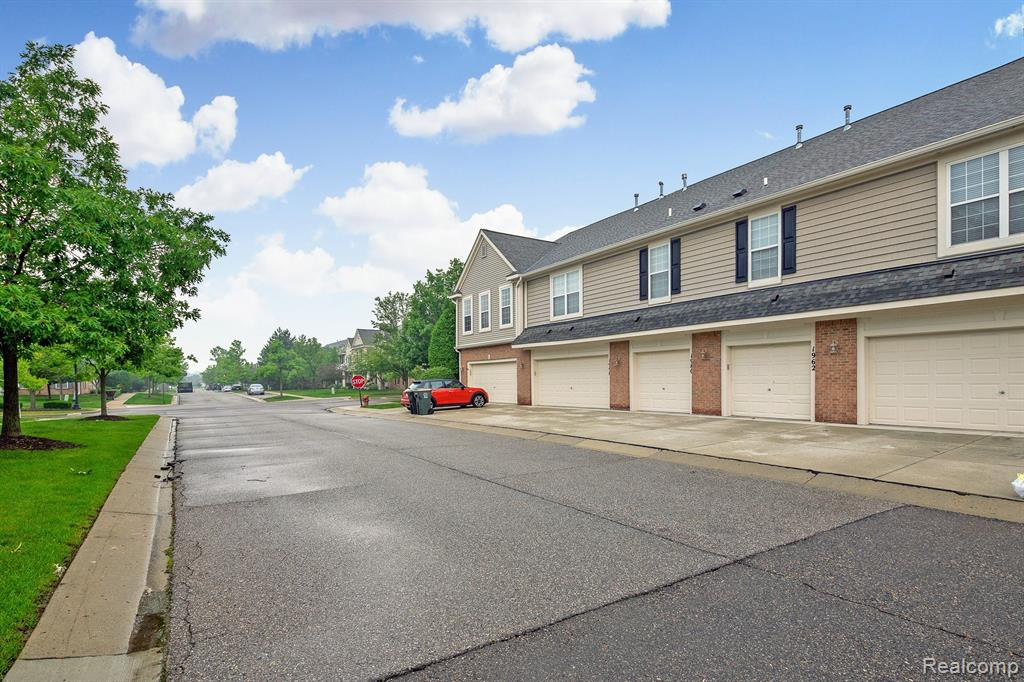 1998 CEDAR VALLEY Drive, Canton, MI 48188 — Photo 5