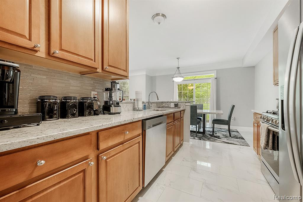 1998 CEDAR VALLEY Drive, Canton, MI 48188 — Photo 14