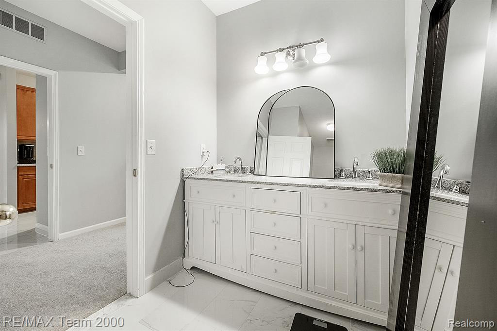 1998 CEDAR VALLEY Drive, Canton, MI 48188 — Photo 21