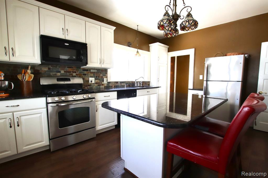130 N MAIN Street, Clarkston, MI — Photo 25