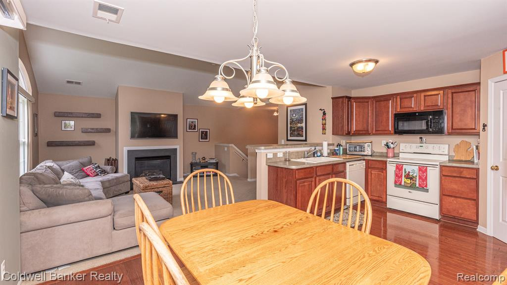 3944 ELIZABETH Avenue, Canton, MI 48188 — Photo 14