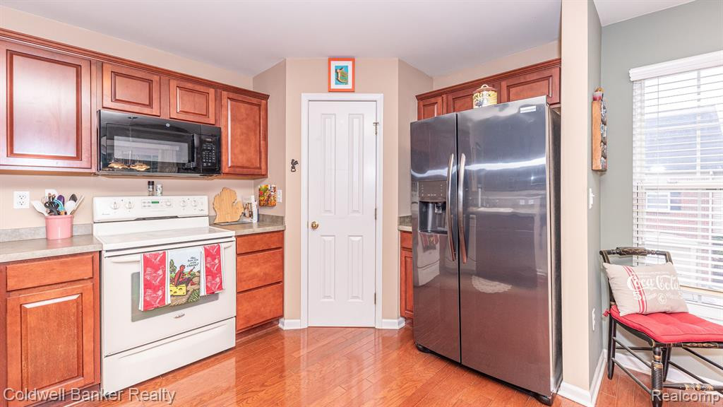 3944 ELIZABETH Avenue, Canton, MI 48188 — Photo 19