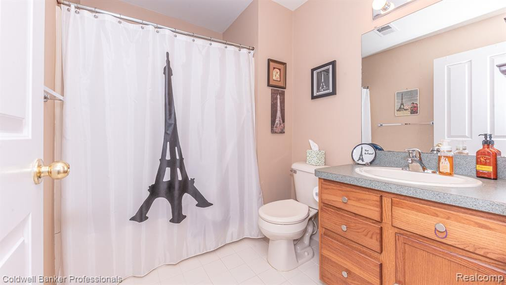 3944 ELIZABETH Avenue, Canton, MI 48188 — Photo 32