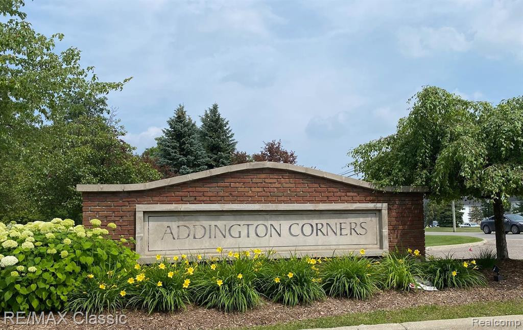19107 ADDINGTON Drive, Commerce Twp, MI 48390 — Photo 23