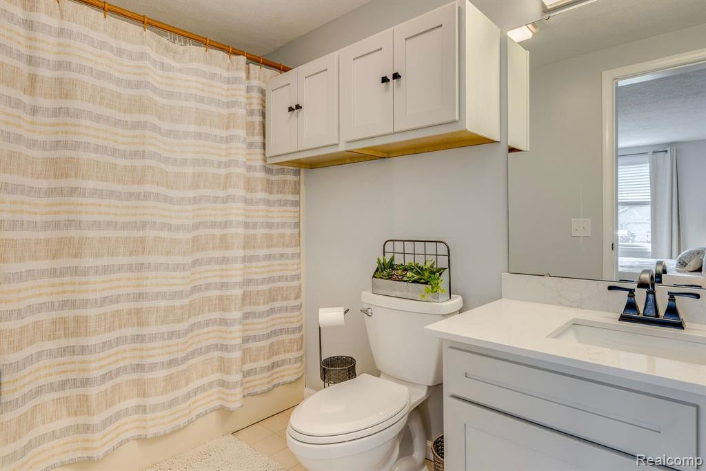 5522 BARMILVIAN Parkway, Lexington, MI 48450 — Photo 25