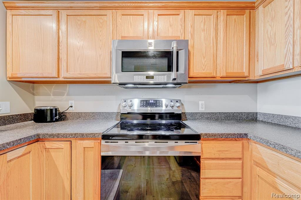5753 ACORN Lane, Sterling Heights, MI 48314 — Photo 12