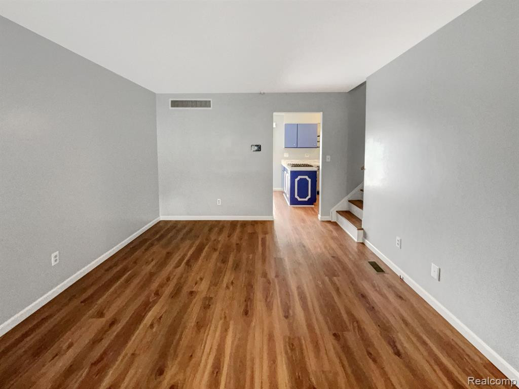 326 HAMPTON, South Lyon, MI 48178 — Photo 3