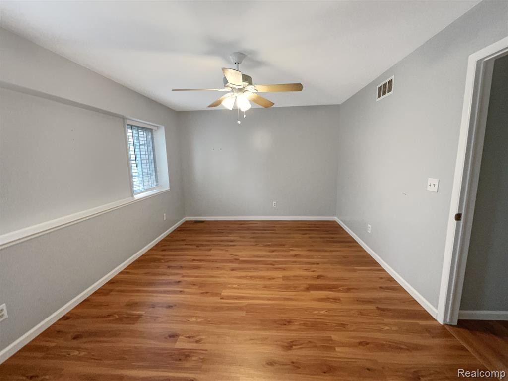 326 HAMPTON, South Lyon, MI 48178 — Photo 5