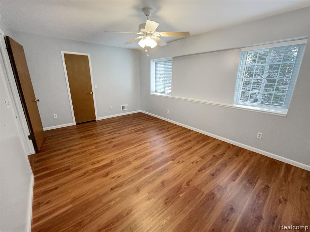 326 HAMPTON, South Lyon, MI 48178 — Photo 14